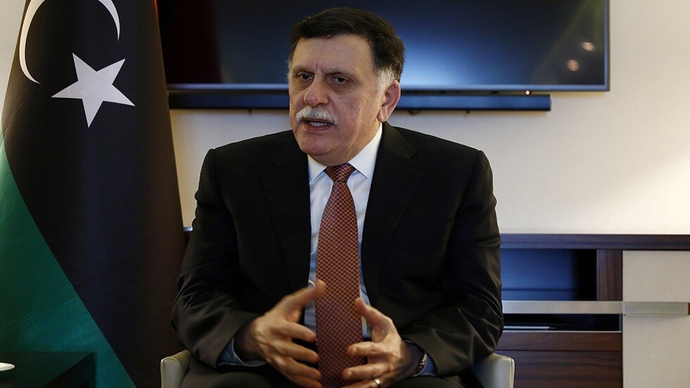 السراج يصف حفتر في خطاب أمام الأمم المتحدة بأنه "مجرم حرب"