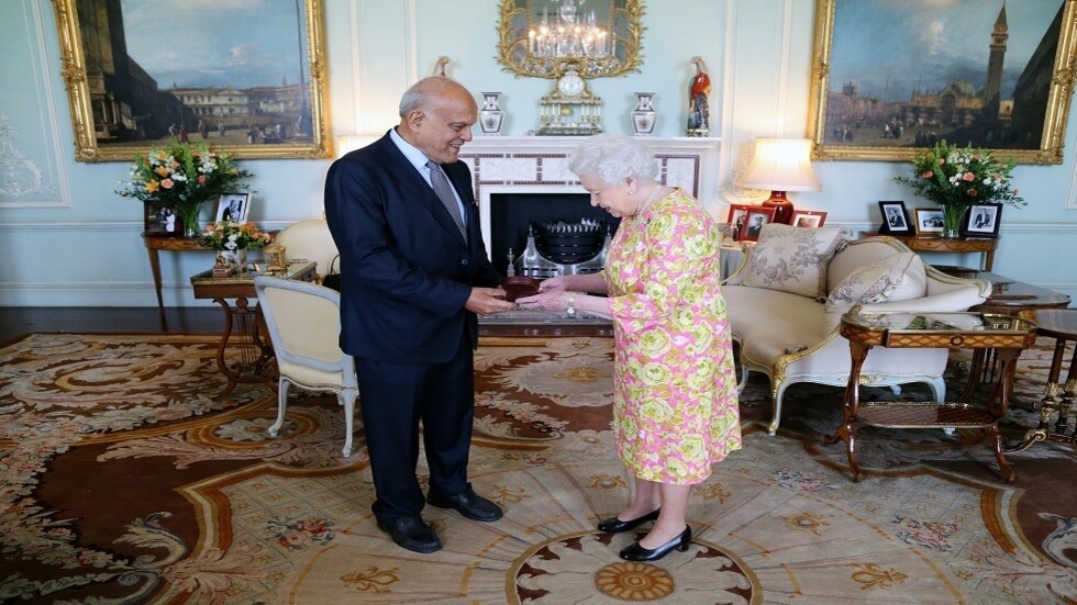 مصر.. إيقاف إمام مسجد نشر آراء مثيرة للجدل حول الدكتور مجدي يعقوب