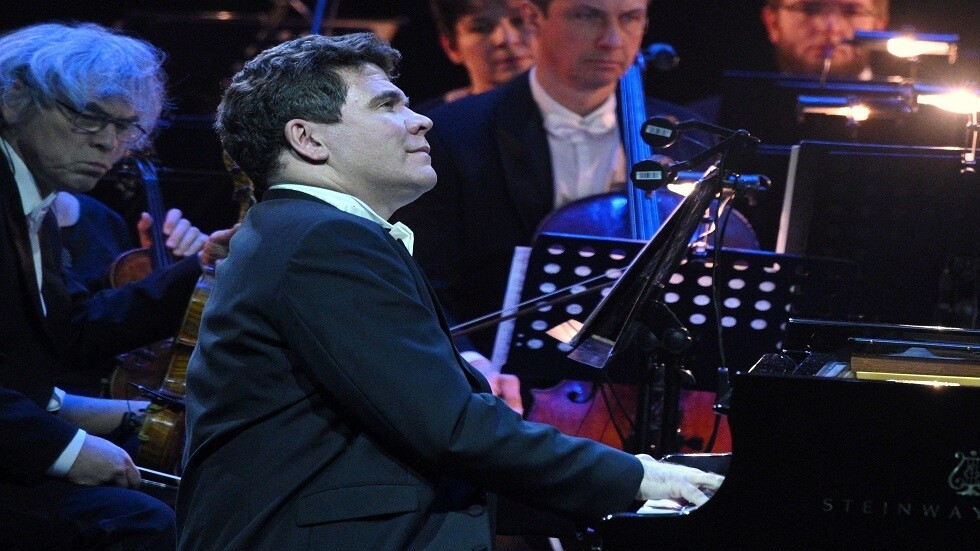 تعليق عروض لموسيقي روسي في إيطاليا بسبب "كورونا"