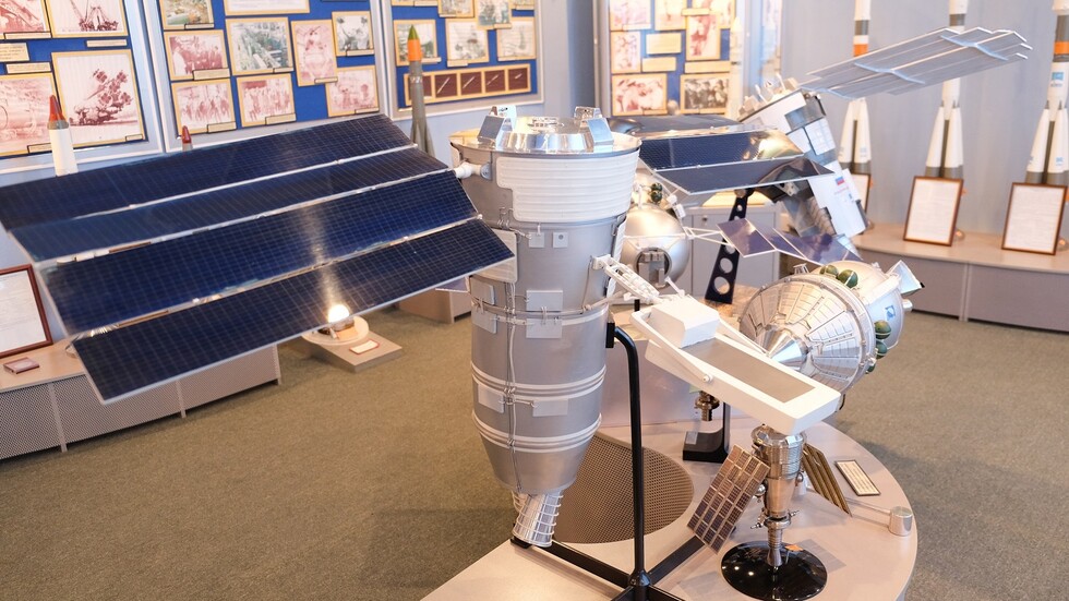 روسيا ترصد الأرض بقمر جديد