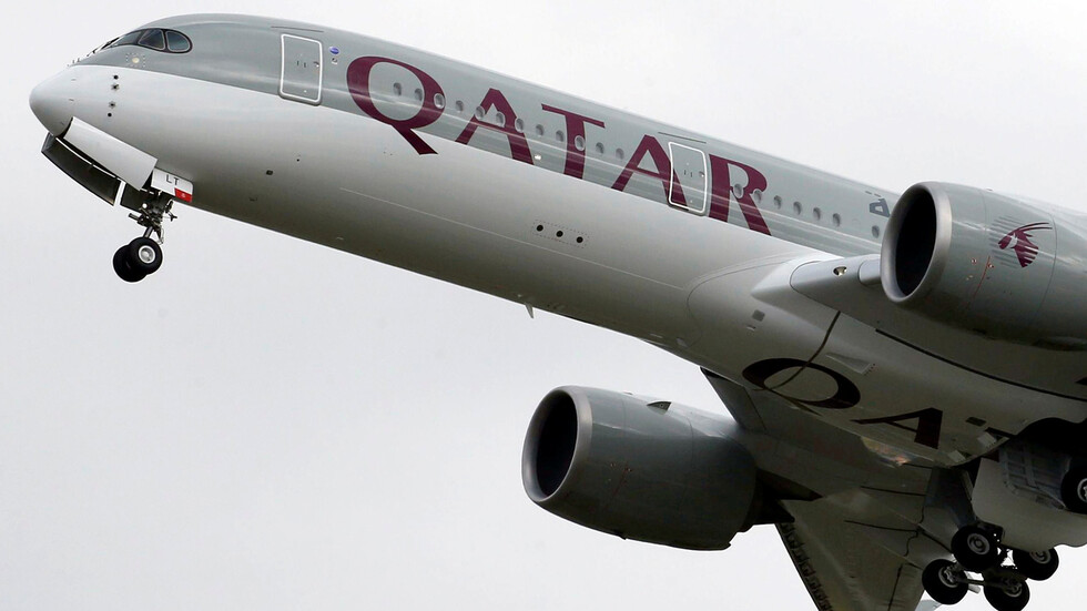 الخطوط الجوية القطرية تعلق رحلاتها إلى مدن إيرانية وتعلن تعديلات