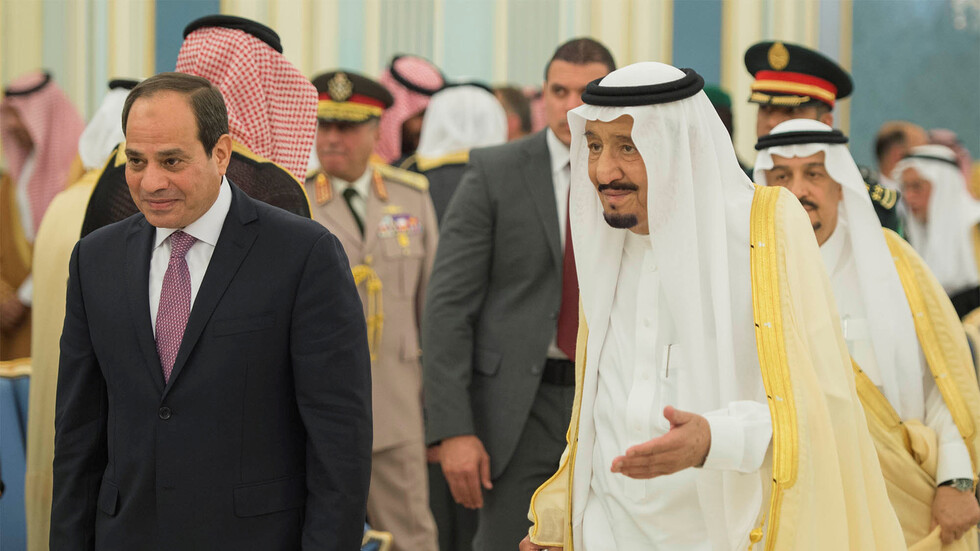 الرئيس المصري يعزي الملك سلمان