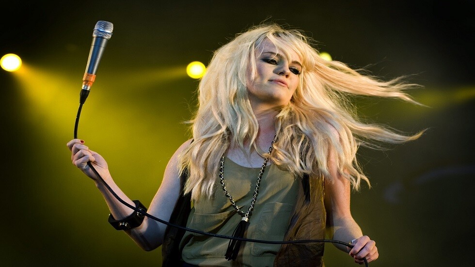 اغتصاب واحتجاز .. نجمة بوب شهيرة تكشف حقائق صادمة عنها