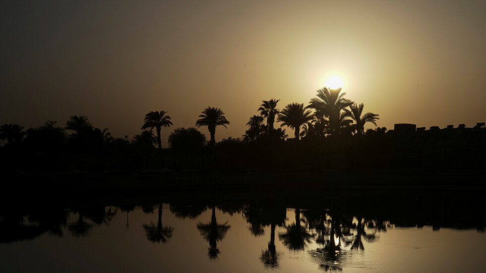 مصر تطلق مشروعا بيئيا ضخما في البحر الأحمر