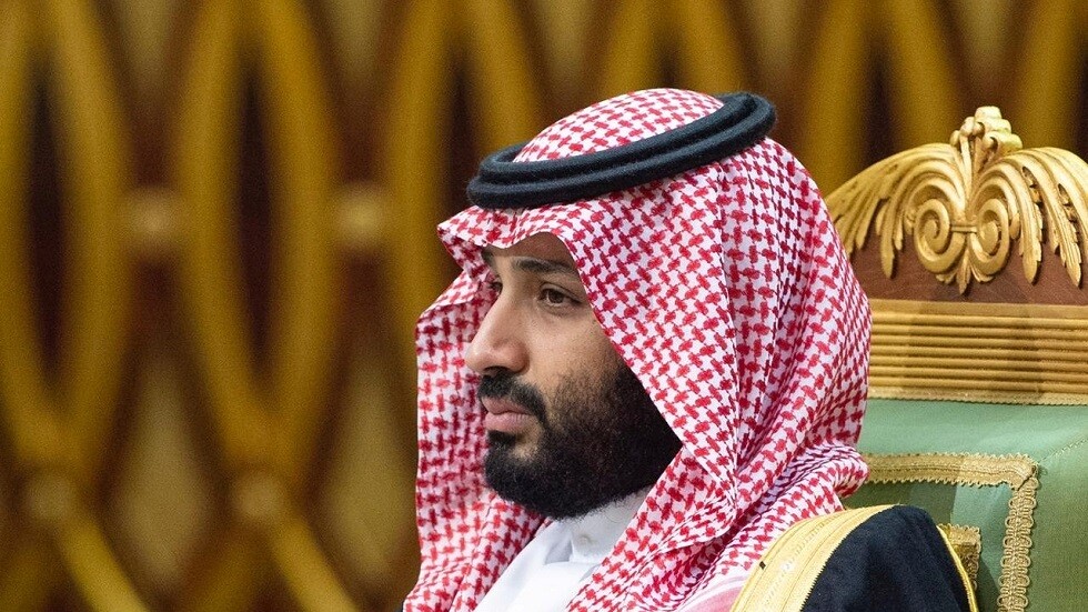 محمد بن سلمان يكفكف دمعه