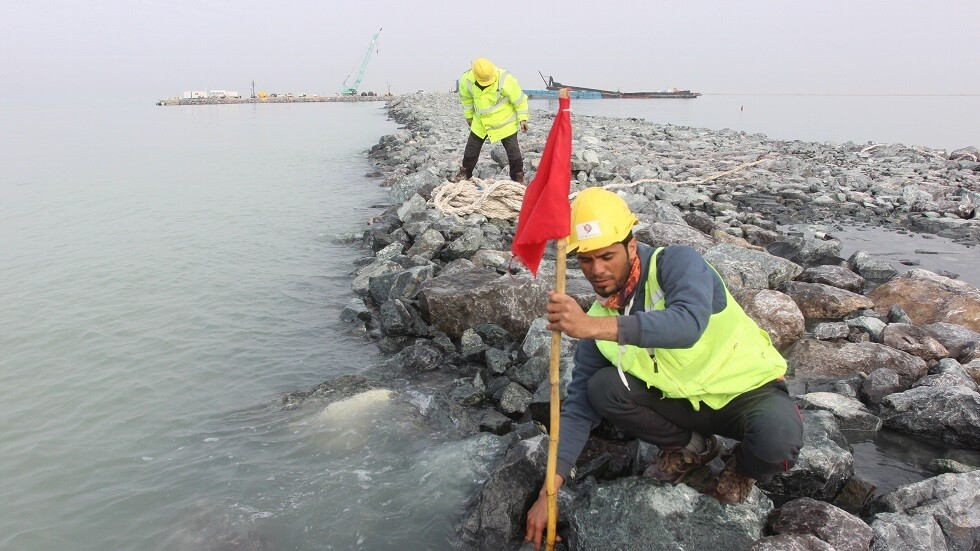 العراق يسعى لإدراج كاسر الأمواج في ميناء الفاو في موسوعة "غينيس"