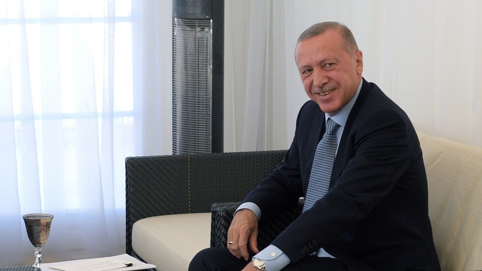 قراء الغرب غاضبون من ممارسات أردوغان في إدلب: "الرجل جنّ جنونه"