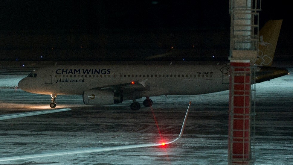 كورونا.. "أجنحة الشام" تعلق رحلاتها إلى إيران