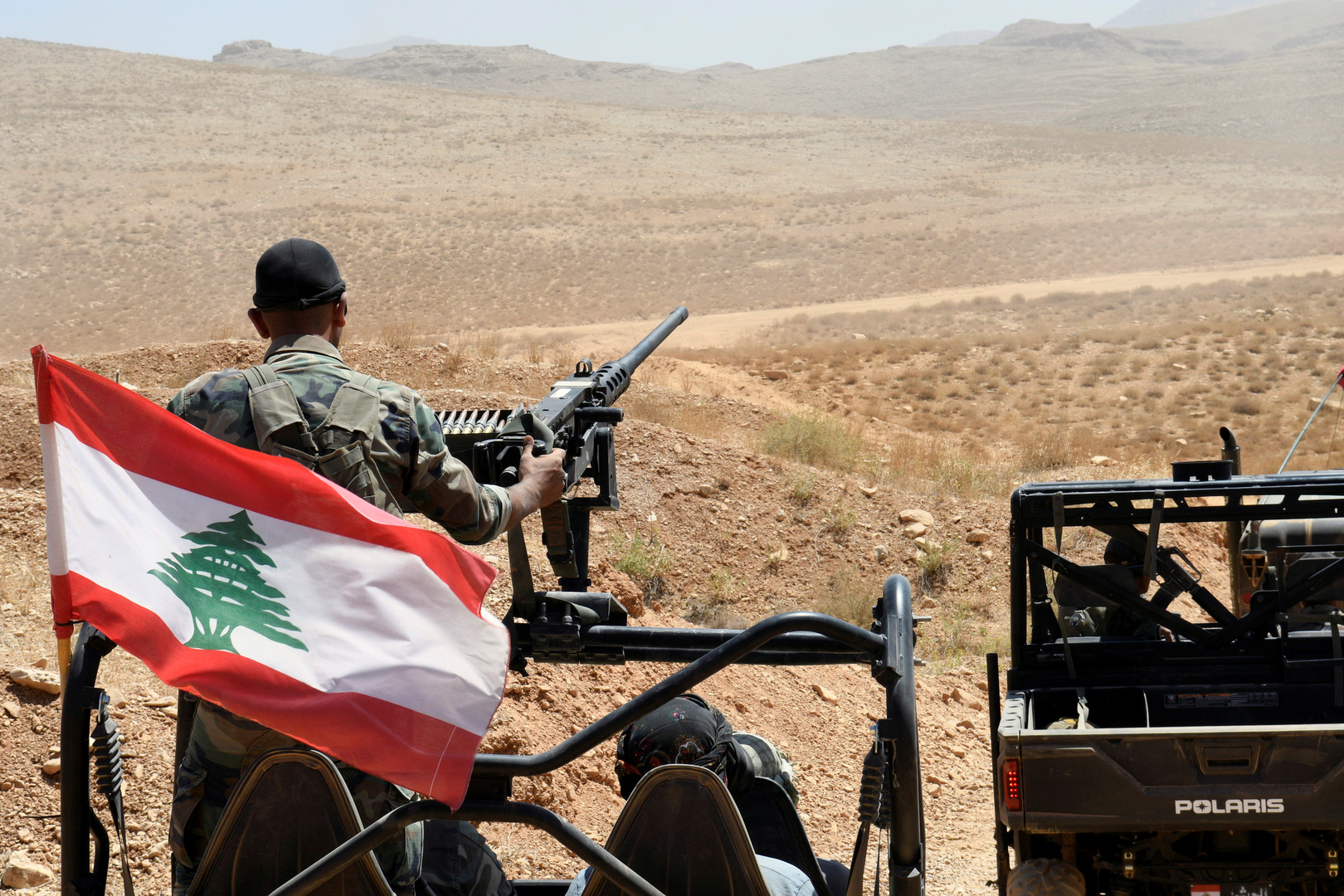 الجيش اللبناني يحيل 23 سوريا إلى القضاء بينهم متهمون بالإرهاب