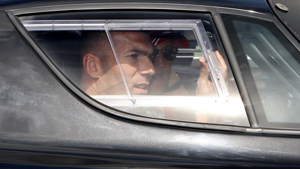 زيدان يتعرض لحادث سير أثناء ذهابه إلى مقر تدريبات ريال مدريد (صورة)
