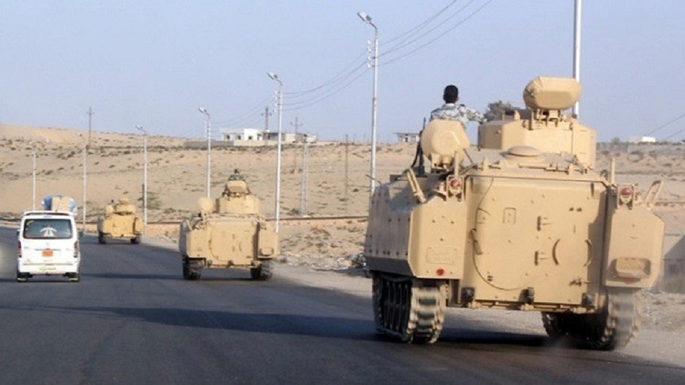 مقتل ضابطين مصريين و10 مسلحين خلال إحباط هجوم إرهابي في شمال سيناء
