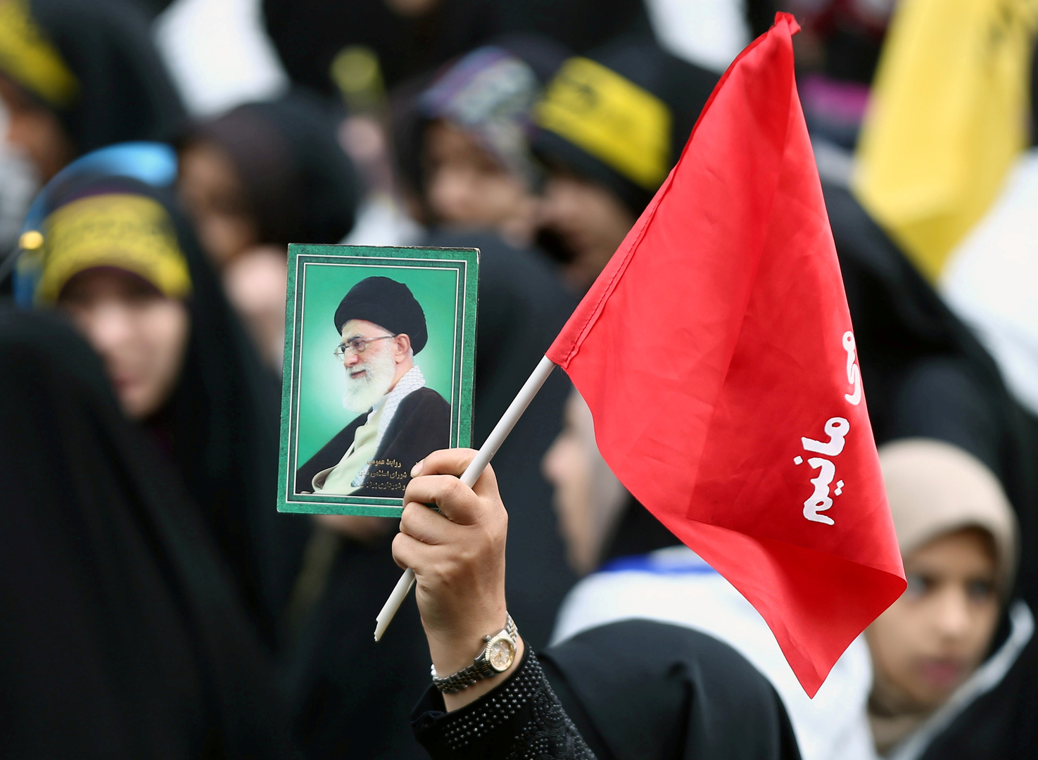 إيران تحيي الذكرى الـ41 للثورة الإسلامية