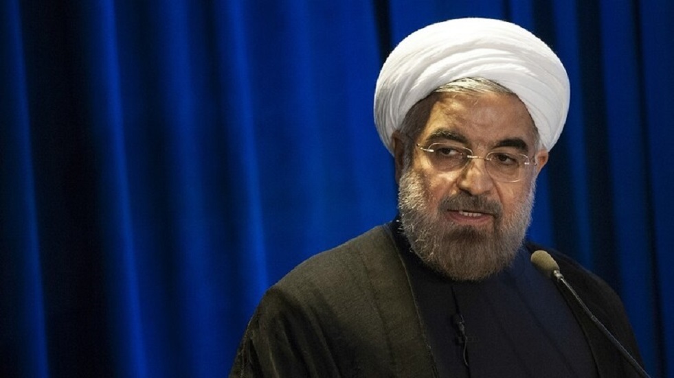 روحاني يصف فيروس كورونا بالضيف الثقيل
