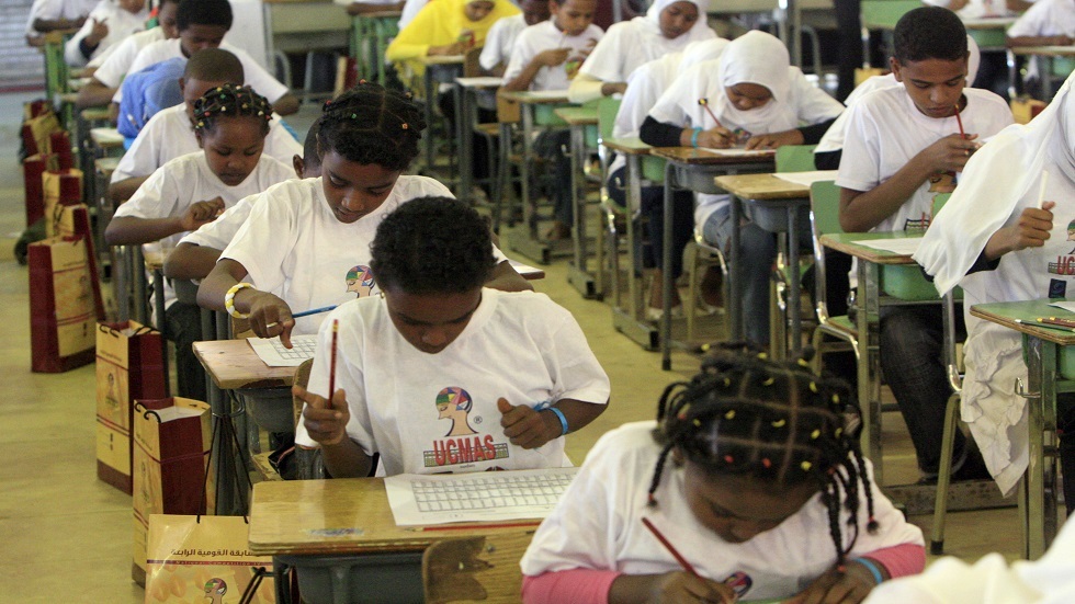 السودان.. قانون جديد يمنع الاختلاط في المدارس الخاصة