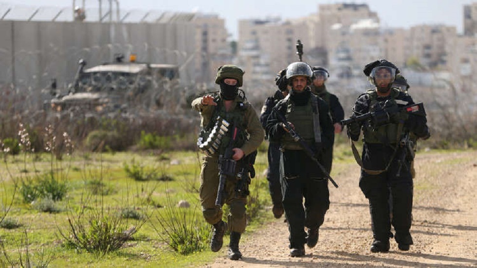 الجيش الإسرائيلي: تل أبيب ستتعرض لهجمات صاروخية في حال اغتيال قادة في غزة