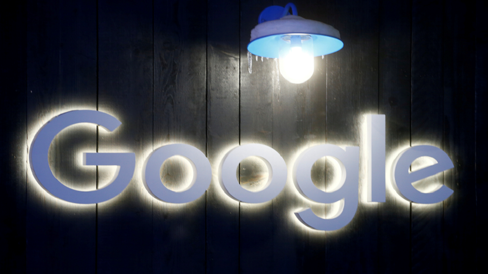 غوغل تحذف مئات التطبيقات من متجرها حُمّلت 4.5 مليار مرة!