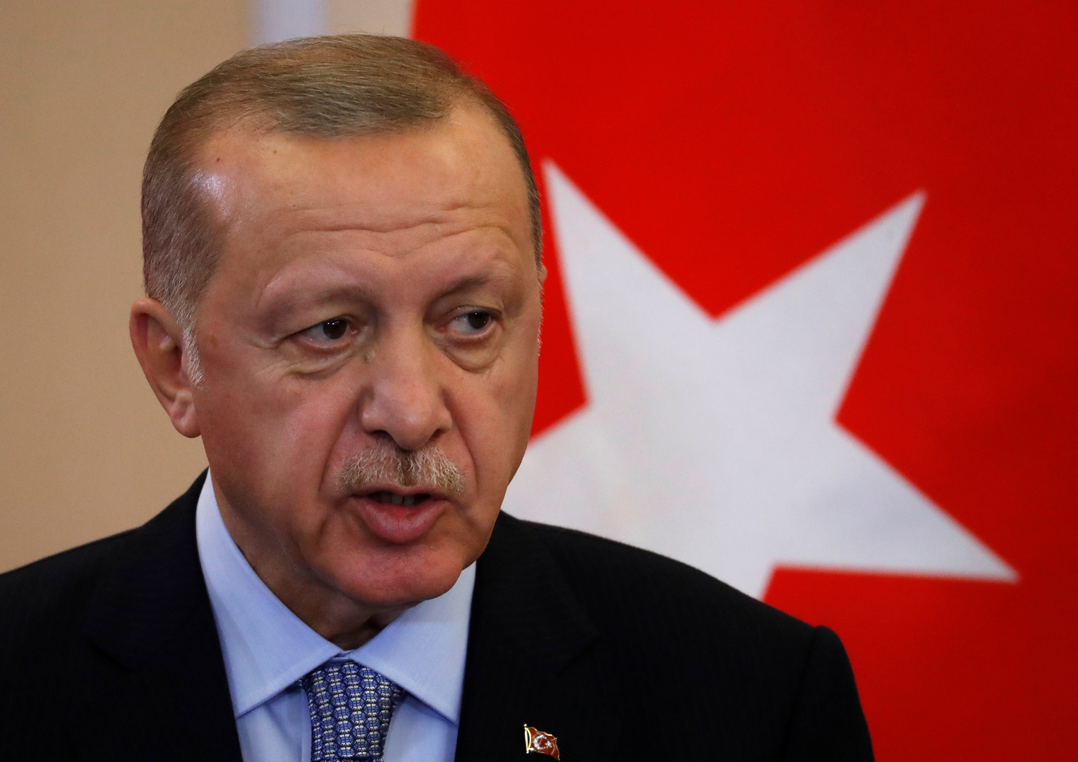 أردوغان يقول إنه على الأرجح سيجتمع ببوتين في الخامس من الشهر القادم