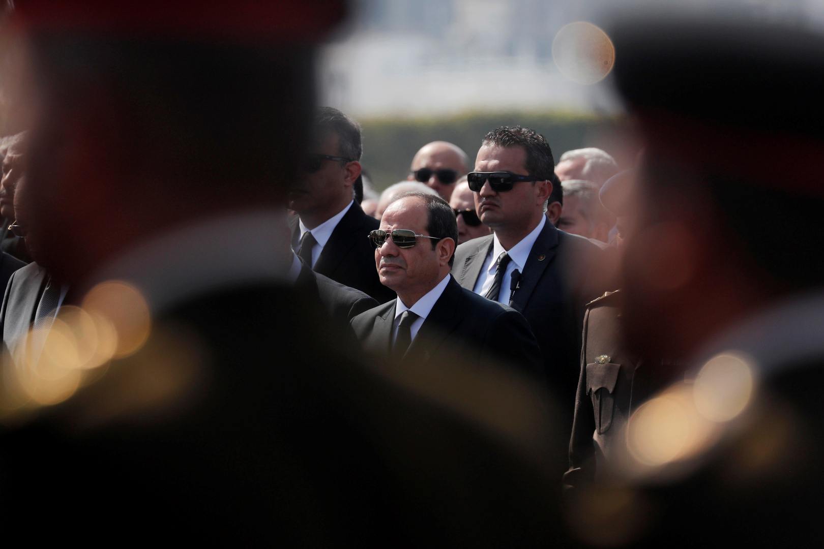 السيسي يعزي أرملة الرئيس الراحل حسني مبارك بوفاته (صور)