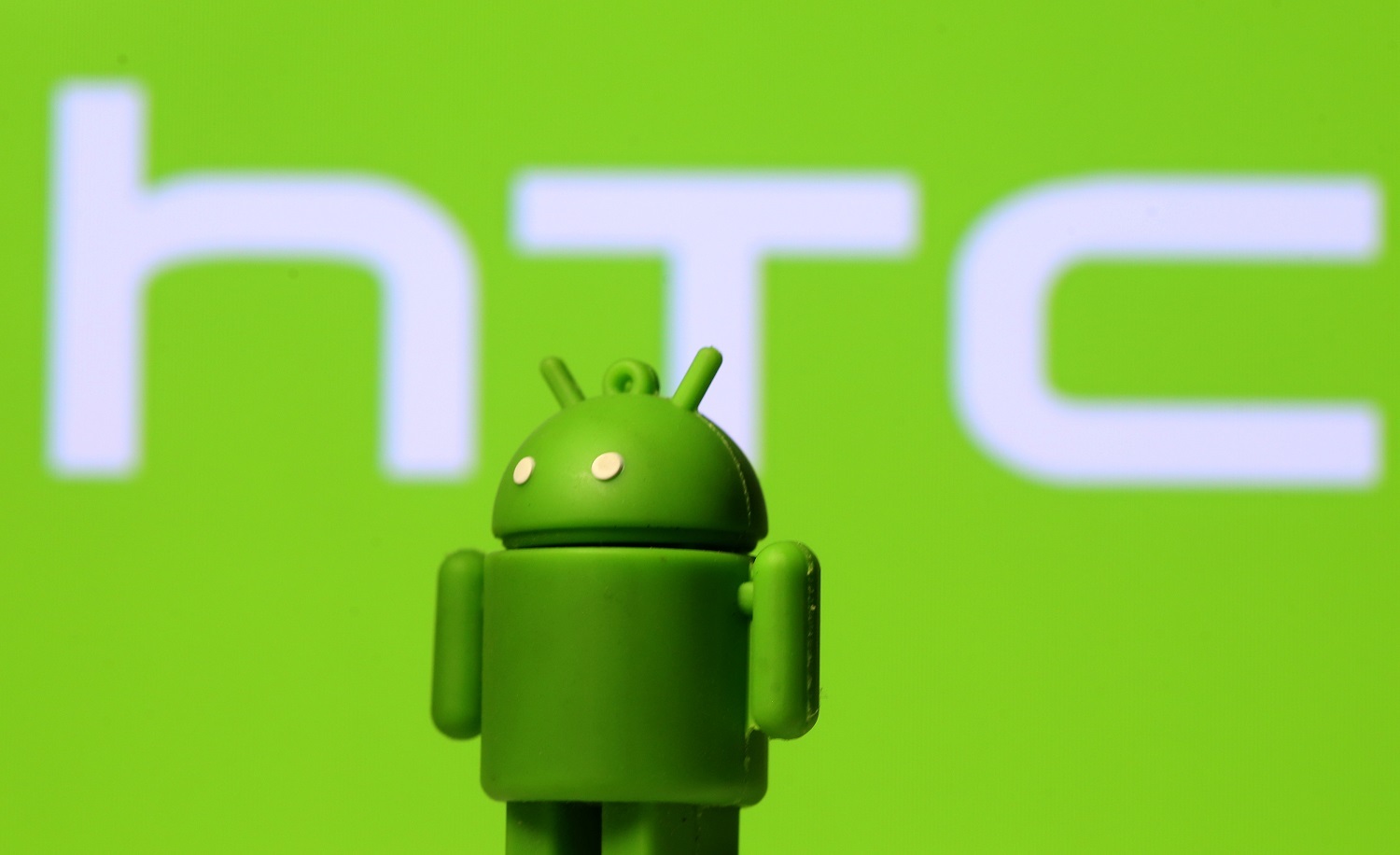 هاتف منافس ينعش مبيعات HTC من جديد