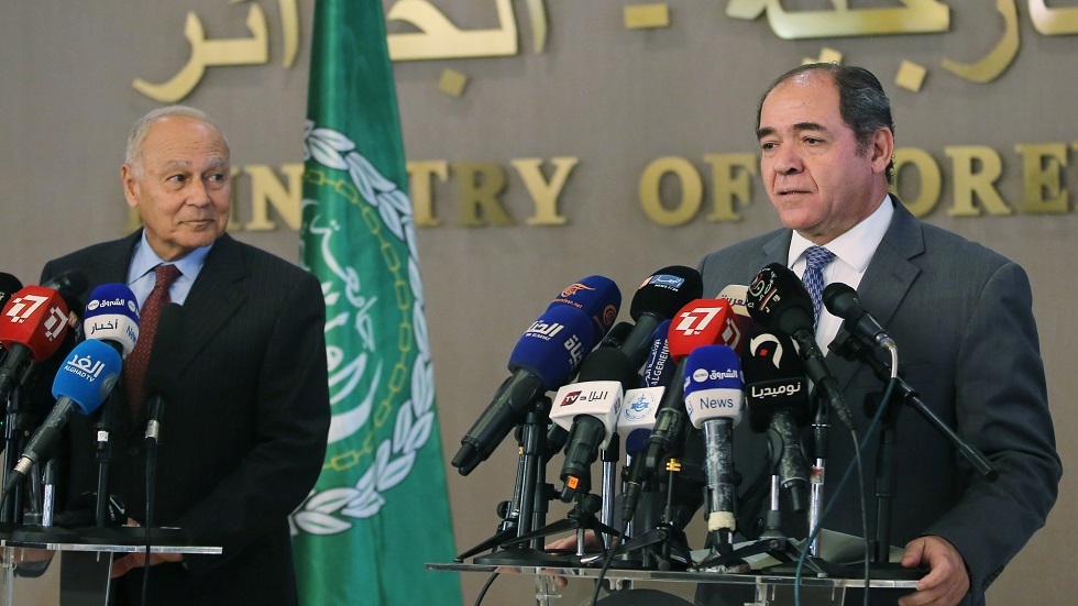 كورونا قد يؤجل القمة العربية في الجزائر