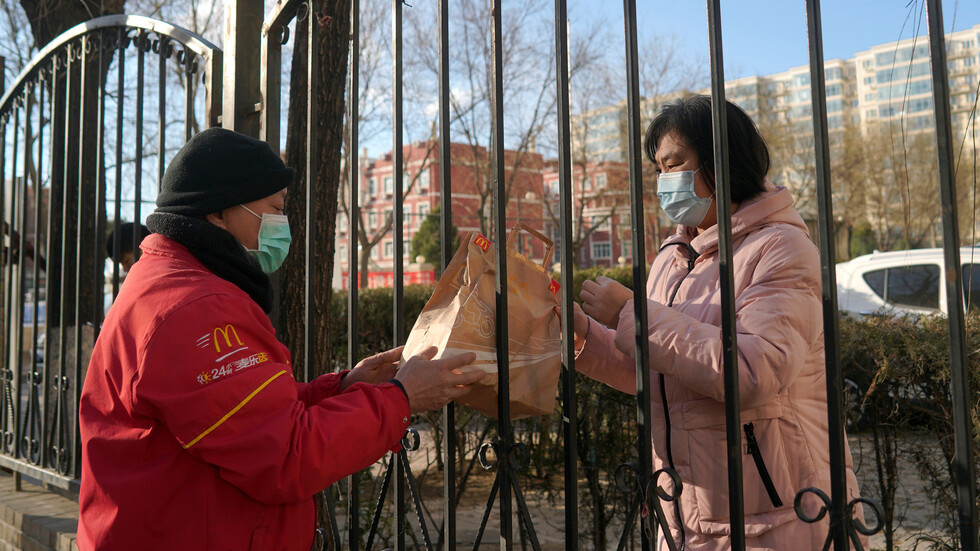 كورونا.. انخفاض ملموس بعدد الإصابات في الصين