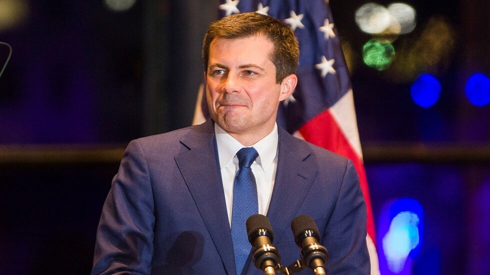 بوتيدجيدج ينسحب من انتخابات الديمقراطيين التمهيدية وترامب يحدد المستفيد