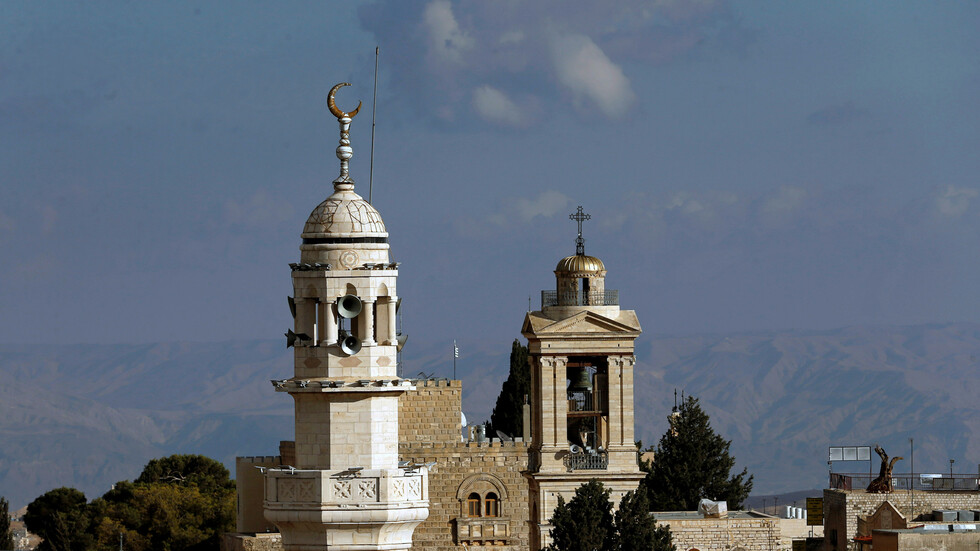 إعلان حالة الطوارئ في فلسطين بعد تفشي كورونا وكنيسة المهد تعلن إغلاق أبوابها
