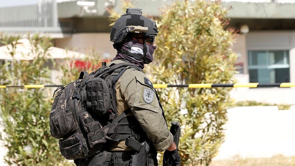 وسائل إعلام تونسية: الكشف عن هوية الانتحاريين منفذي الهجوم قرب السفارة الأمريكية