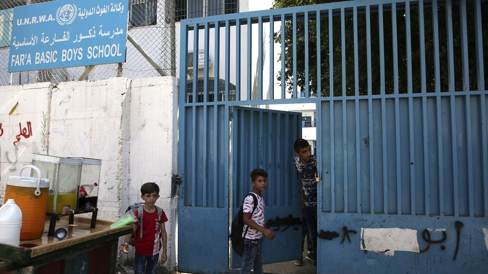 "الأونروا" تغلق كافة مدارسها في فلسطين لـ 30 يوما بسبب كورونا