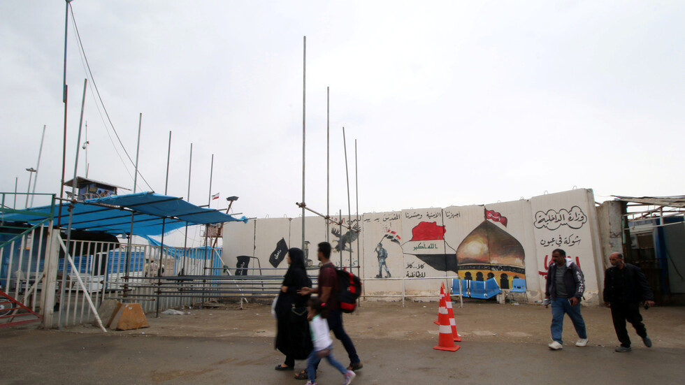 العراق يغلق 5 منافذ حدودية مع إيران بسبب "كورونا"