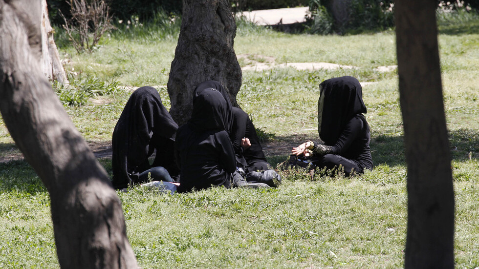 المتحدث باسم العشائر العربية لـRT: سنقمع عوائل 