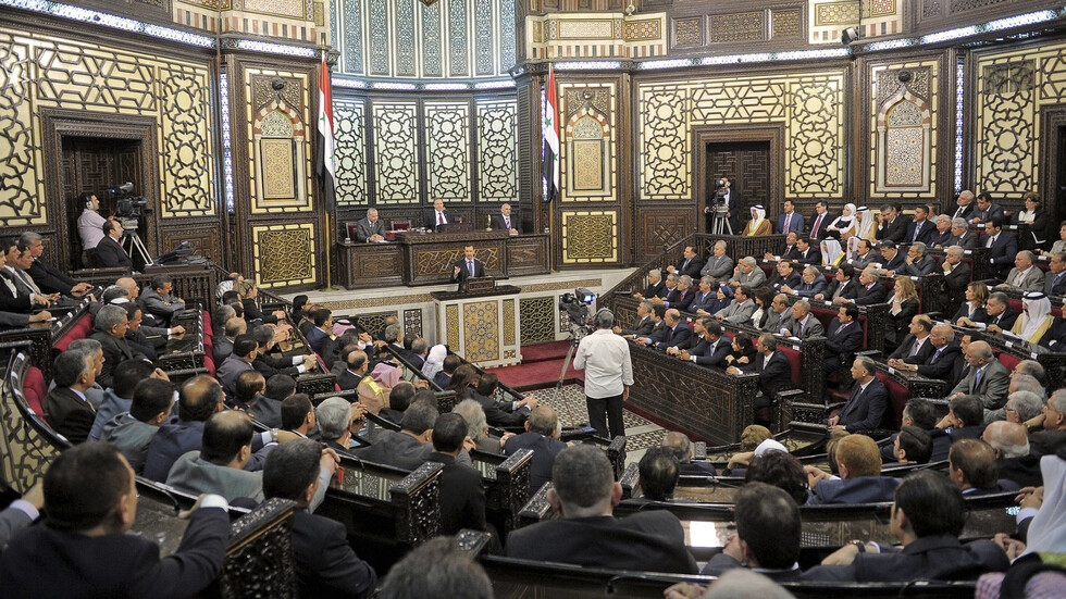 في يوم المرأة .. مشروع قانون بإلغاء العذر المخفف لـ 