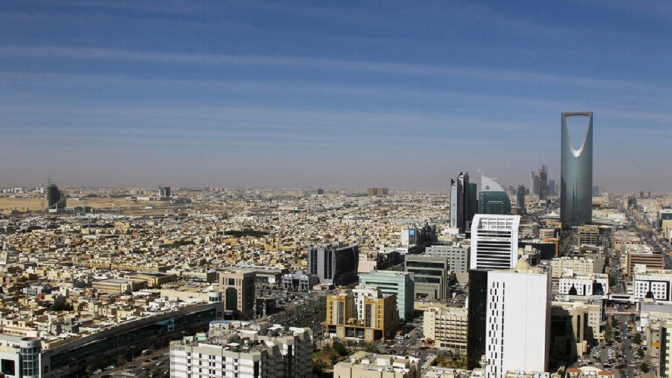 السعودية.. غرامة مالية كبيرة لمن يخفي بياناته الصحية وتفاصيل تحركات سفره عند المنافذ الحدودية