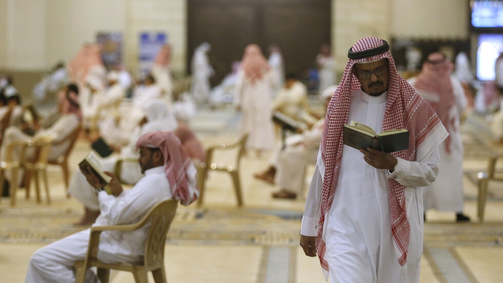 الشؤون الإسلامية بالسعودية تتخذ إجراءات إضافية للوقاية من "كورونا"!