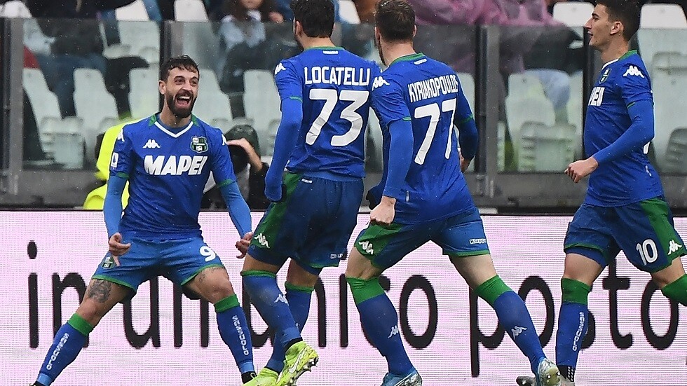 بالفيديو..مهاجم يحتفل بهدفه عبر رسالة للجماهير بشأن فيروس كورونا