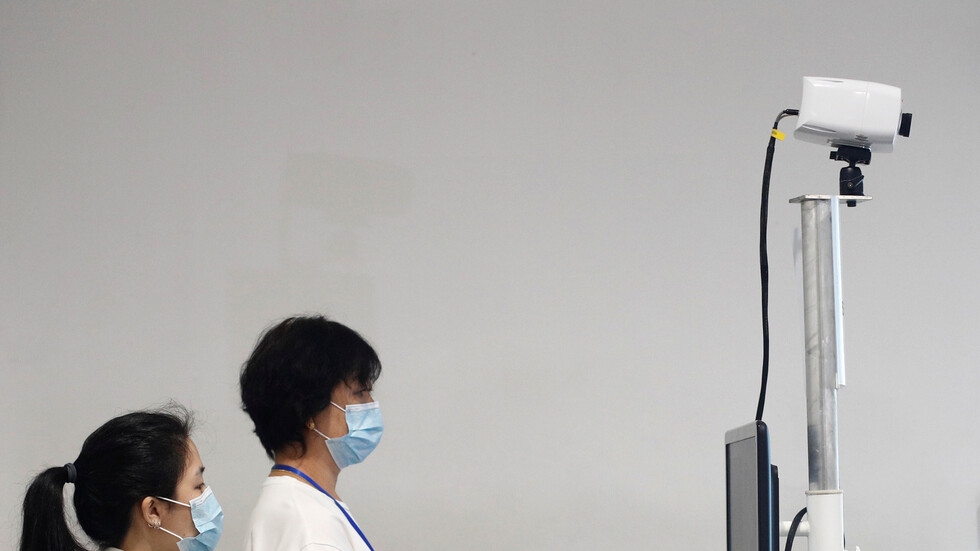 علماء في سنغافورة يكتشفون أعراضا جديدة لفيروس 