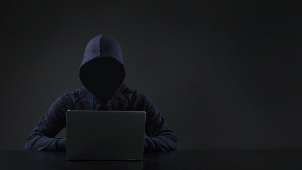 كيف تعرف ما إذا كان هاتفك الذكي عرضة للاختراق؟