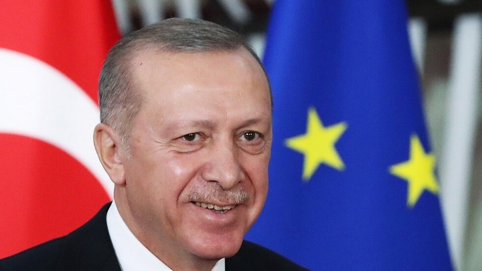 أردوغان يتعهد بترك الحدود مفتوحة "لحين التزام الاتحاد الأوروبي" باتفاق الهجرة