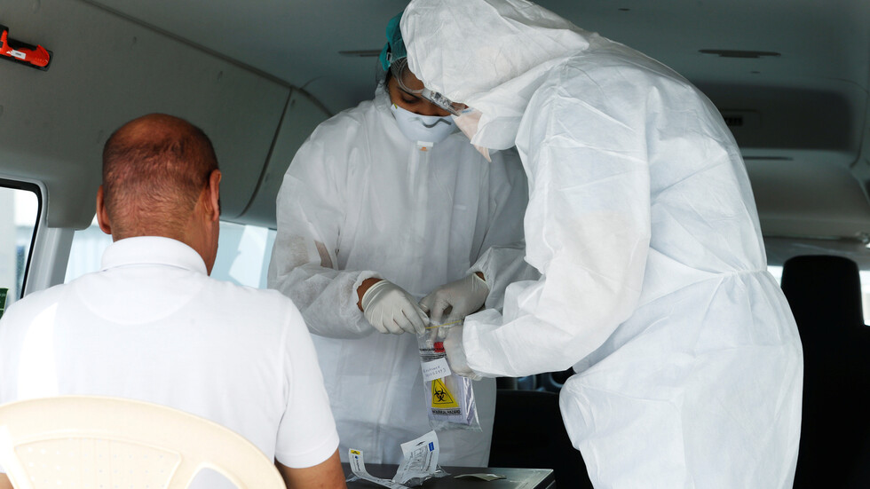 إيران.. 63 حالة وفاة جديدة و354 إصابة بفيروس "كورونا"