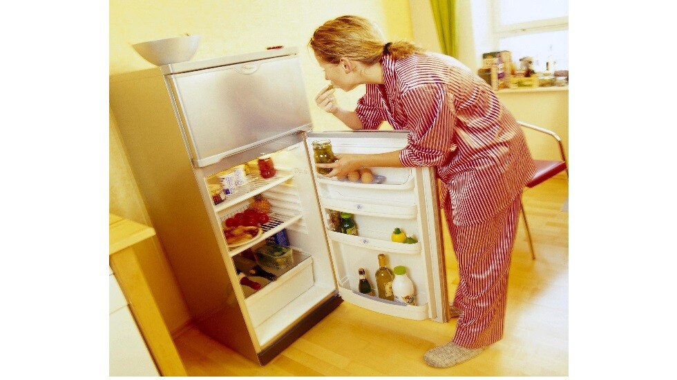 كيف يرتبط الأرق بالنظام الغذائي؟