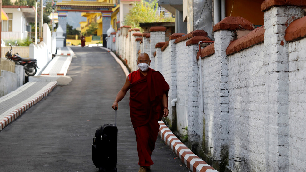 كورونا.. الهند تحظر دخول الأجانب إلى أراضيها