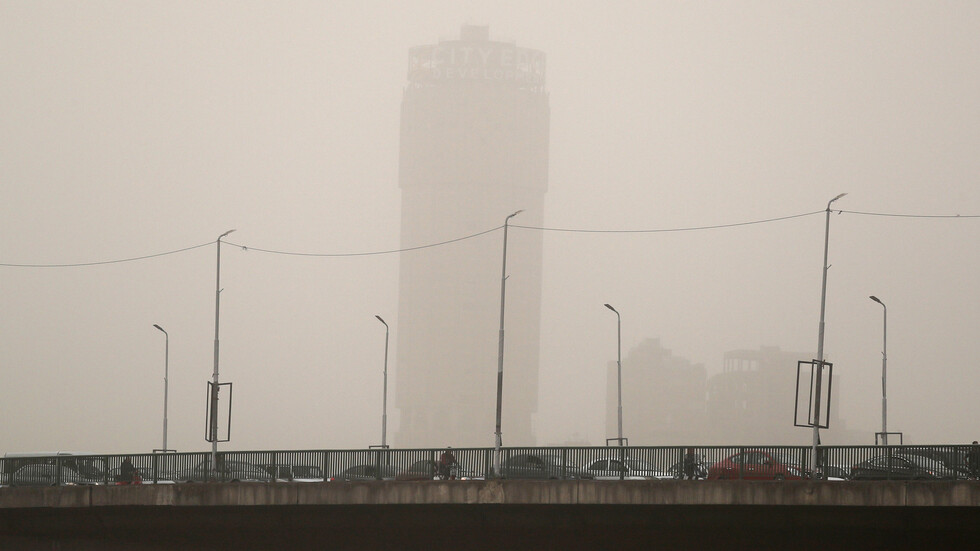 سقوط مأساوي لأول ضحايا عاصفة 