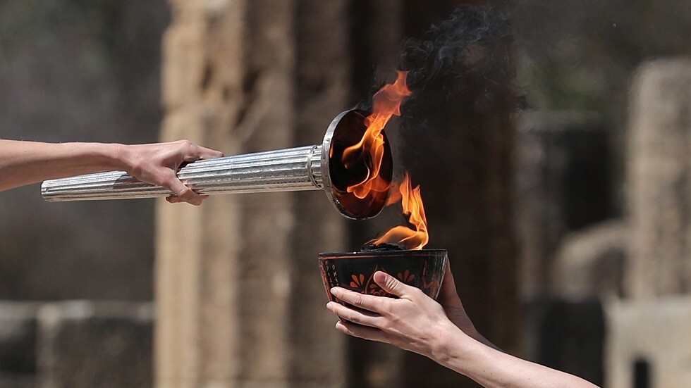 إيقاد الشعلة الأولمبية دون جمهور