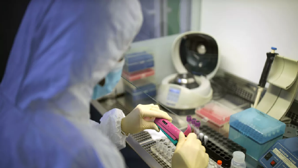 كبير أخصائيي أمراض الرئة في روسيا يكشف مراحل الإصابة بكورونا وطرق العلاج