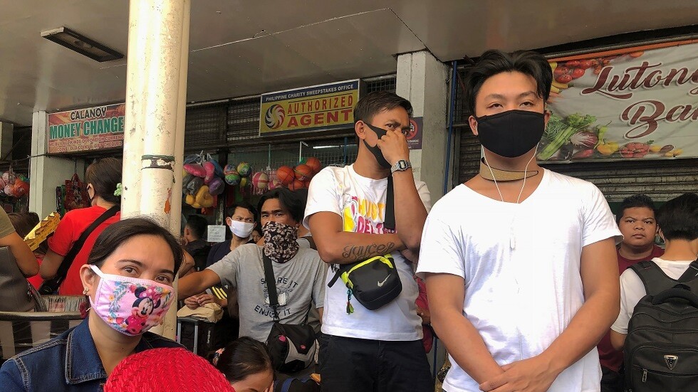 الفلبين تفرض حظر التجول في العاصمة وتغلق مراكز التسوق بعد الوفاة الـ8 بكورونا