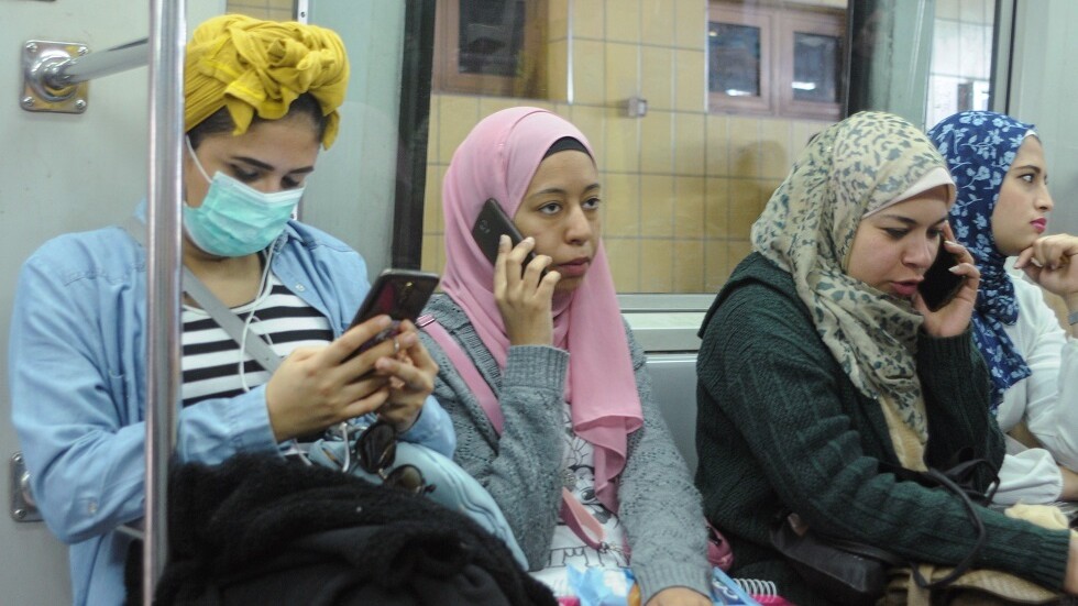 مصر تعلق الدراسة في الجامعات والمدارس لمدة أسبوعين