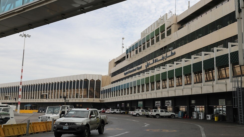 إخلاء وتفتيش طائرة عراقية في مطار بغداد بعد بلاغ بوجود متفجرات فيها
