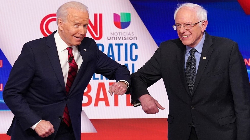 بايدن وساندرز يكشفان كيفية اتقائهما كورونا