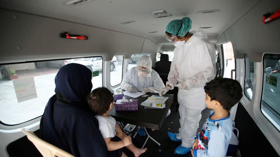 تسجيل 129 وفاة جديدة في إيران جراء فيروس كورونا المستجد