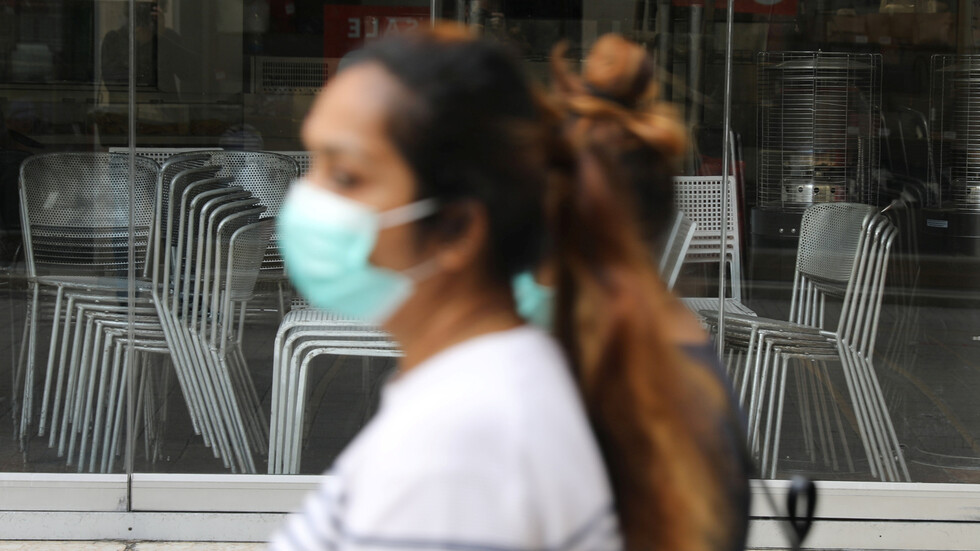 بعدما صدقت بتوقع انتشار كورونا.. متنبئة لبنانية تزعم أن طبيبا عربيا سيجد العلاج!